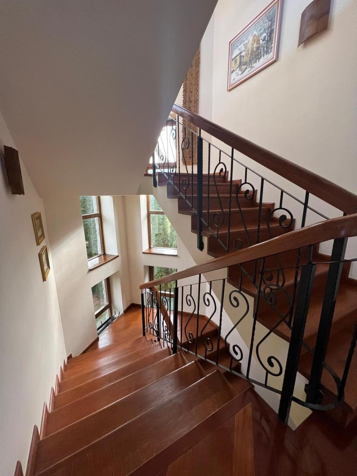 Wine Cellar Villa With Beautiful Garden In Sinaia - Busteni Poiana Tapului Екстер'єр фото