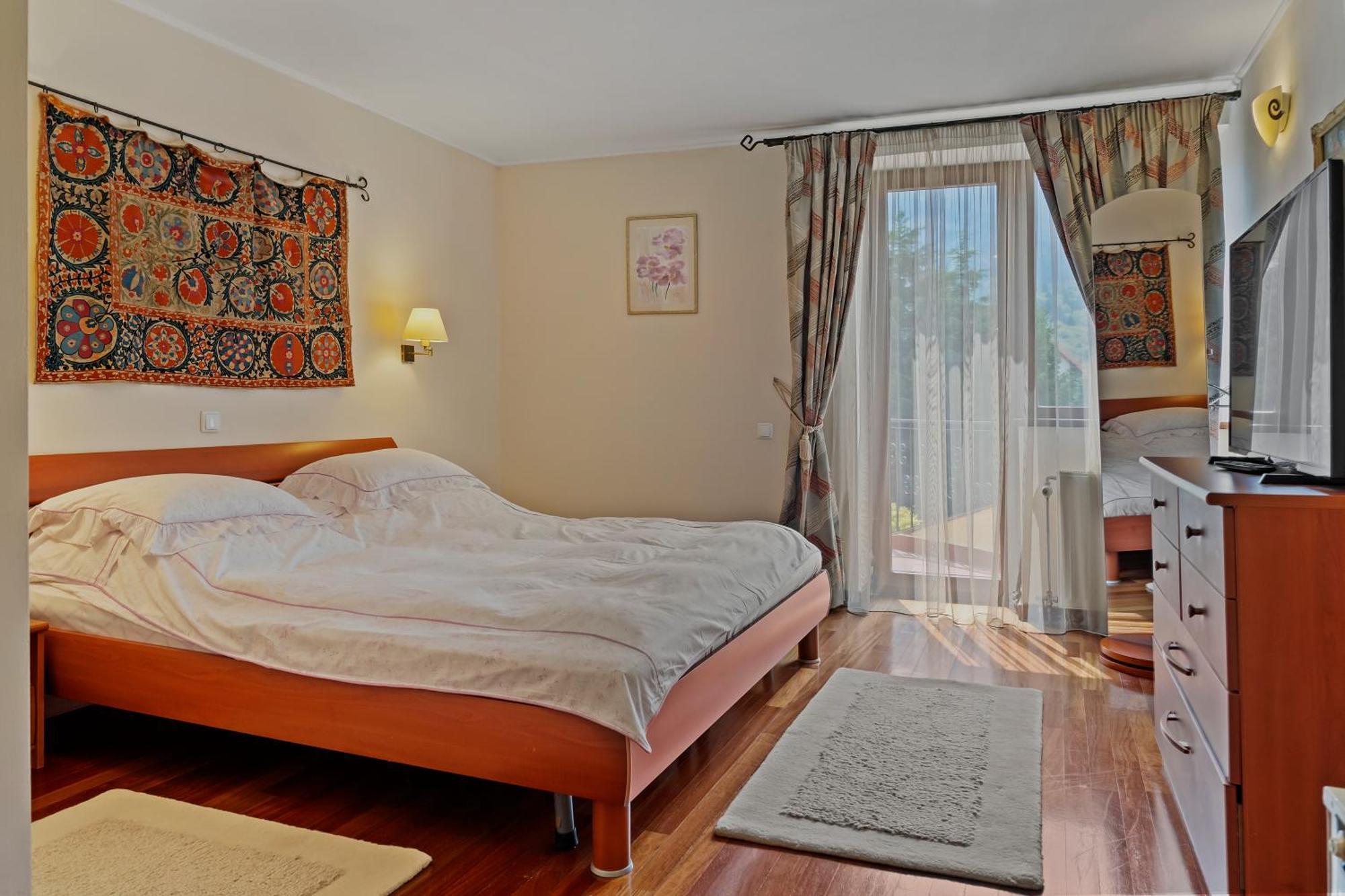 Wine Cellar Villa With Beautiful Garden In Sinaia - Busteni Poiana Tapului Екстер'єр фото