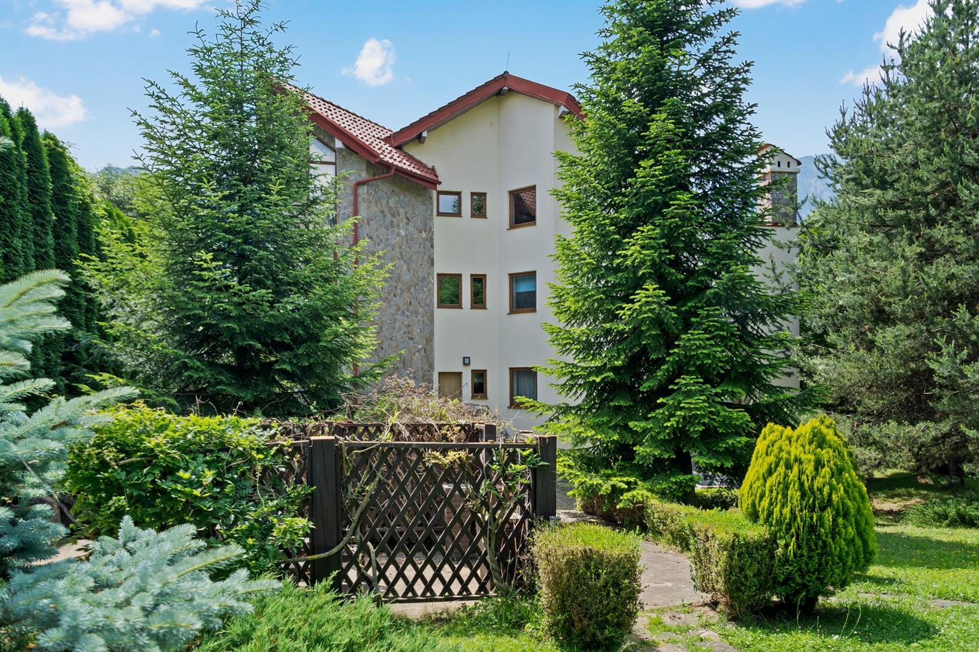 Wine Cellar Villa With Beautiful Garden In Sinaia - Busteni Poiana Tapului Екстер'єр фото